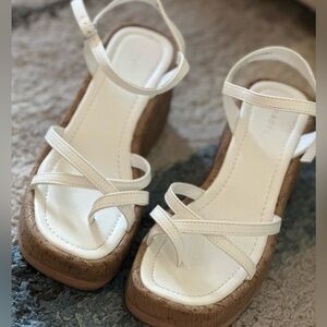 Madden Girl Wedge Size 8